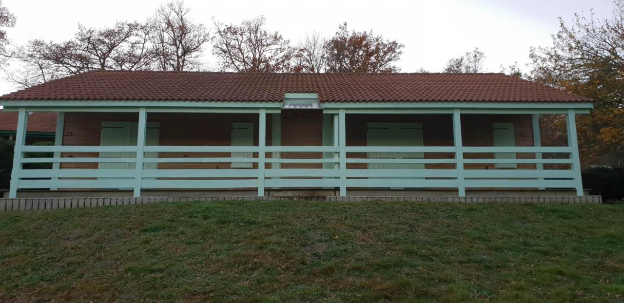 Les Chalets De La Margeride Blavignac Exterior foto