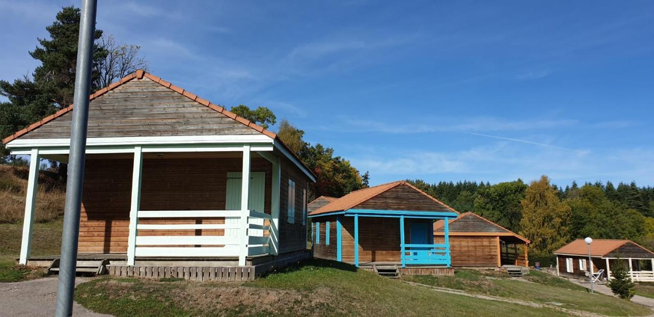 Les Chalets De La Margeride Blavignac Exterior foto