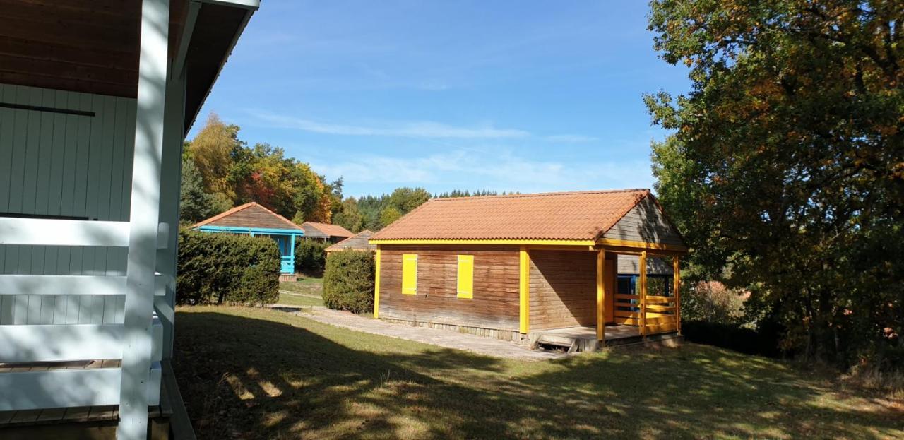 Les Chalets De La Margeride Blavignac Exterior foto