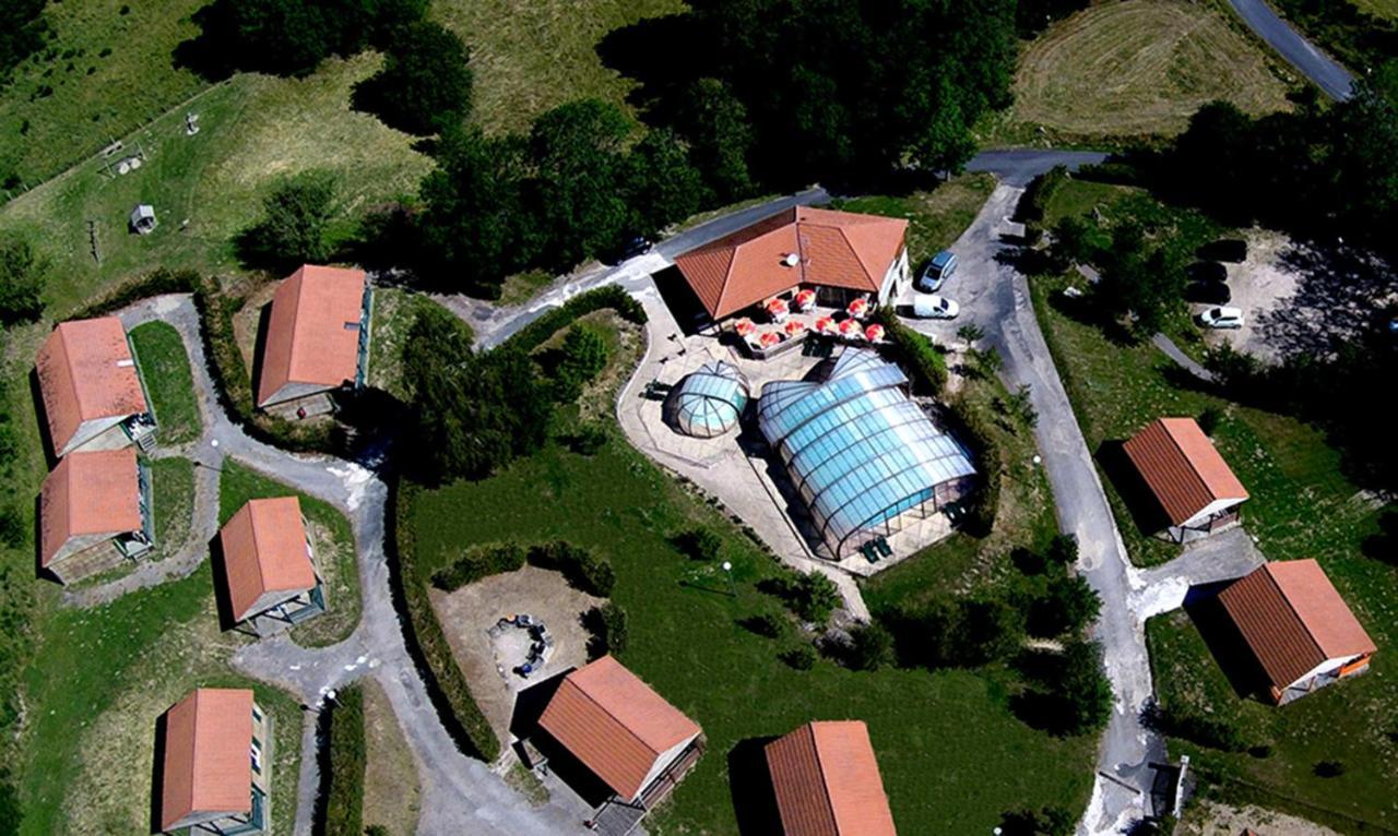 Les Chalets De La Margeride Blavignac Exterior foto