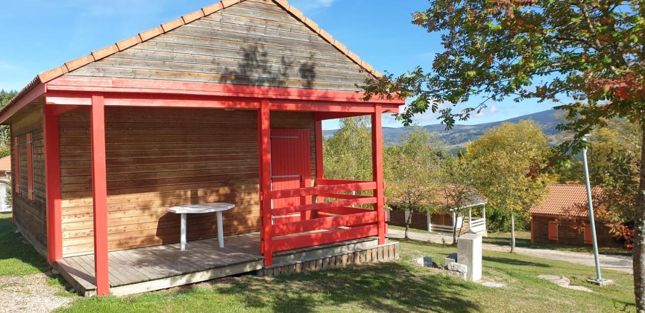 Les Chalets De La Margeride Blavignac Exterior foto