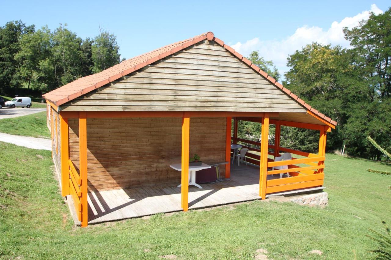 Les Chalets De La Margeride Blavignac Exterior foto