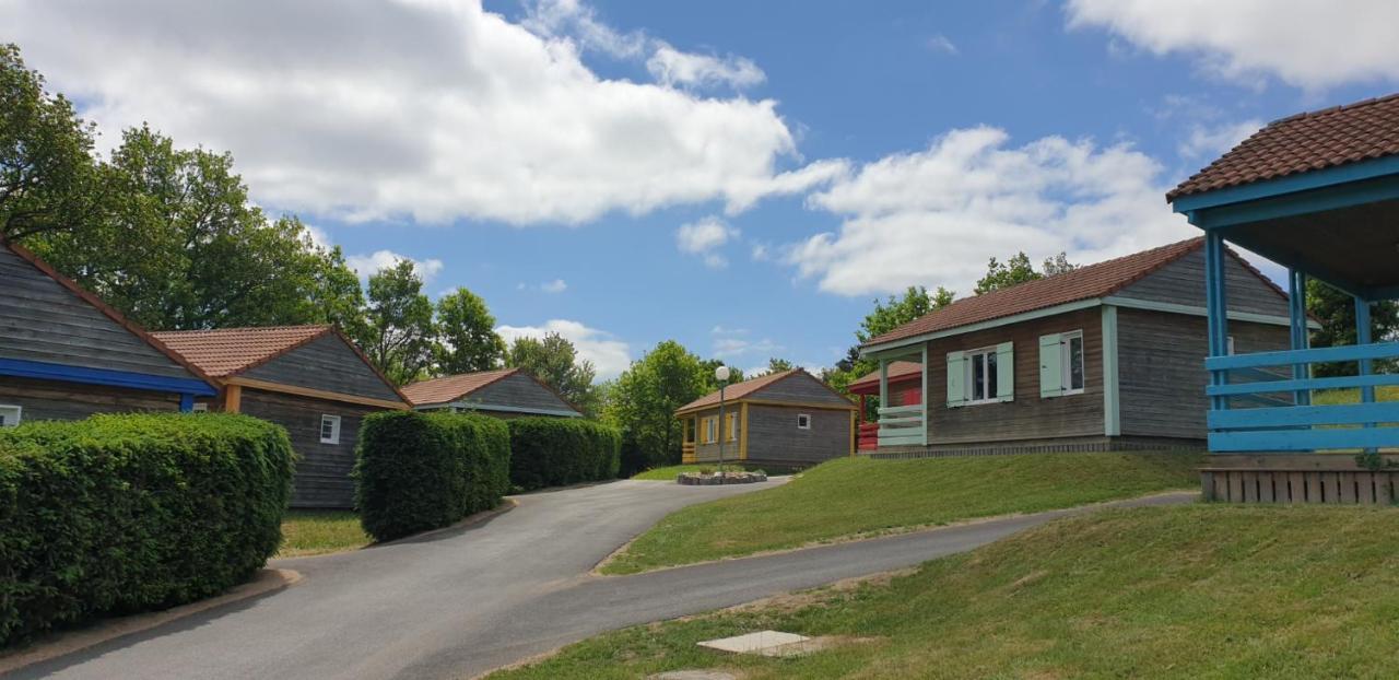 Les Chalets De La Margeride Blavignac Exterior foto