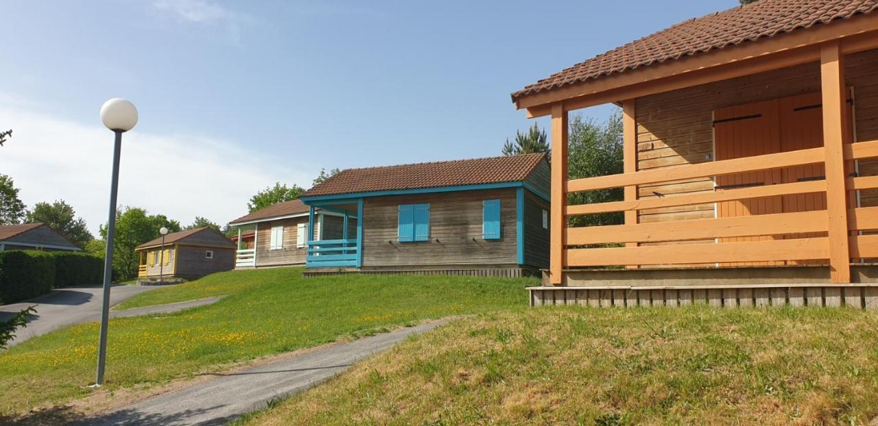 Les Chalets De La Margeride Blavignac Exterior foto