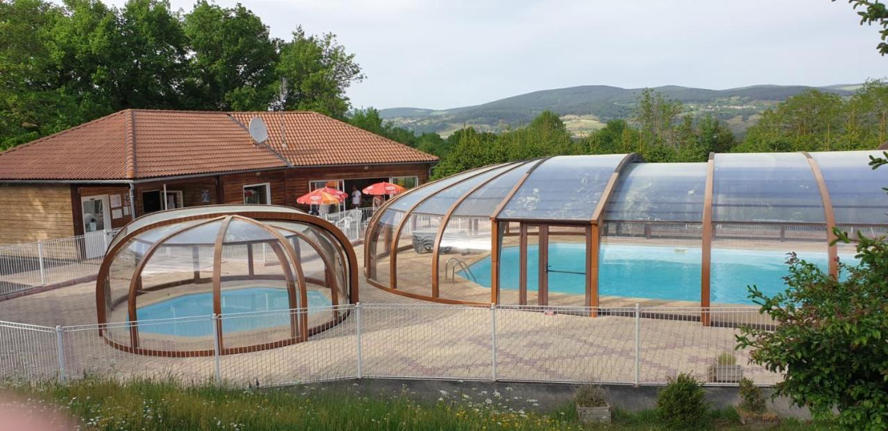 Les Chalets De La Margeride Blavignac Exterior foto